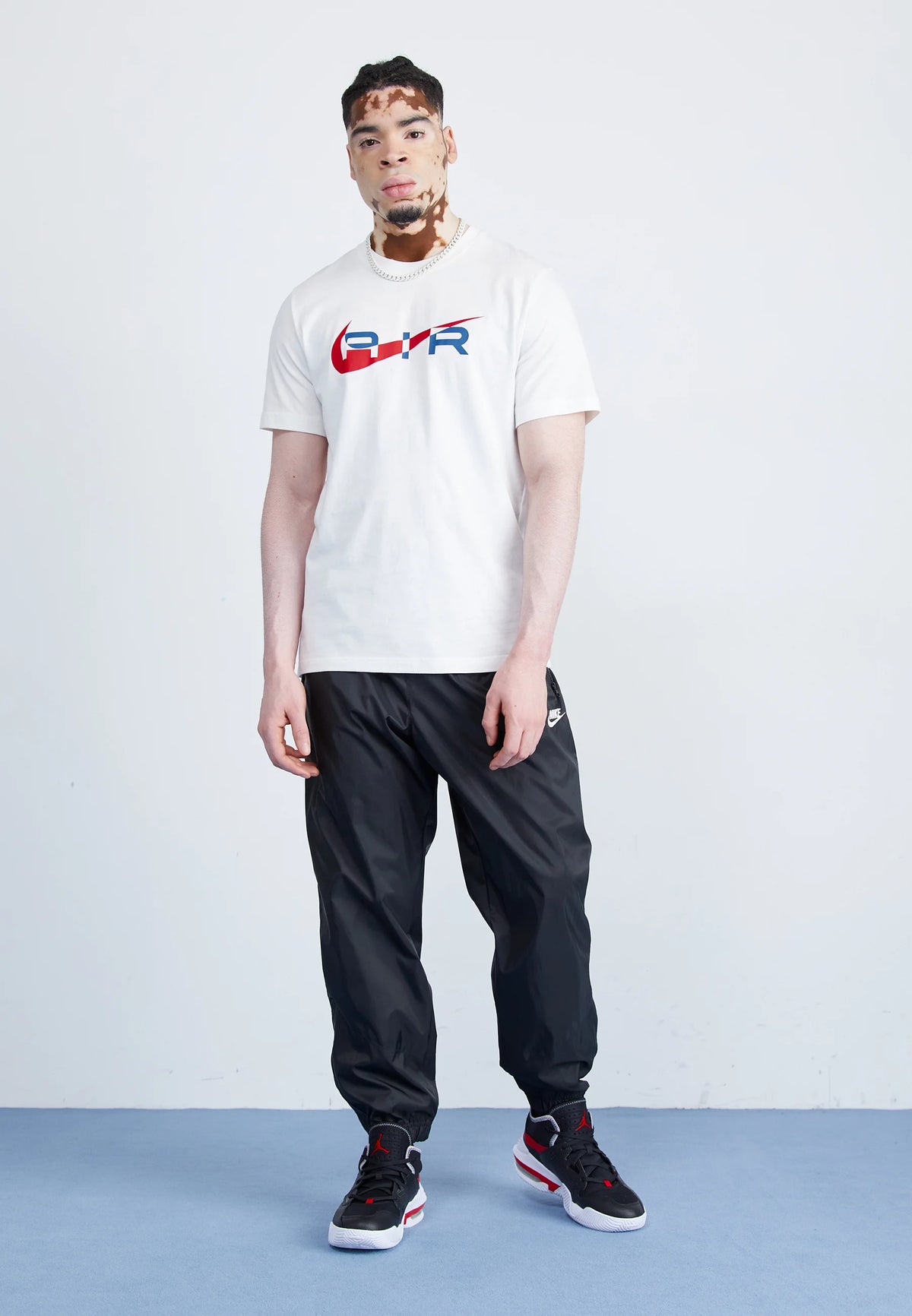 Nike Sportswear AIR GRAPHIC TEE - T-shirt con stampa