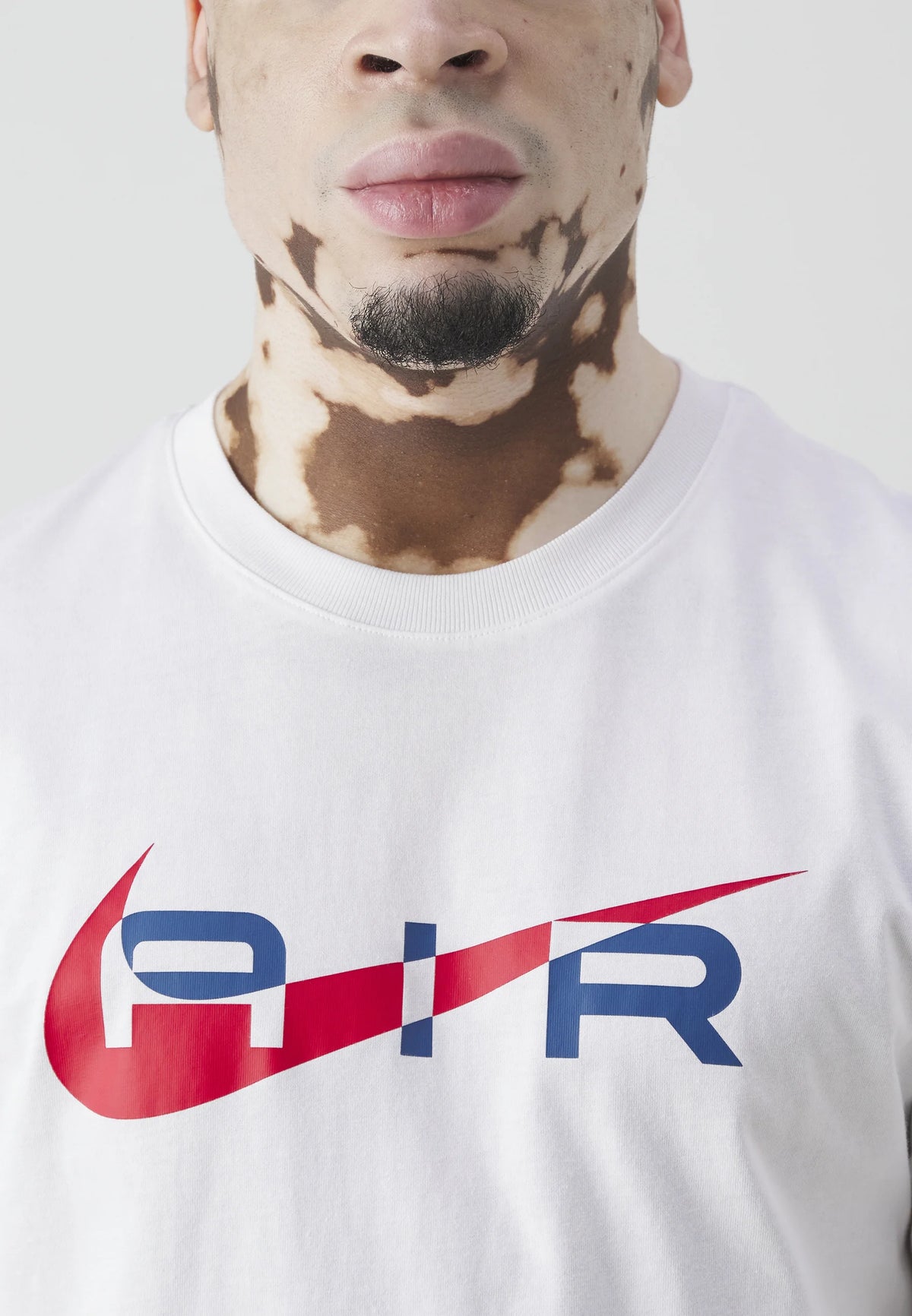 Nike Sportswear AIR GRAPHIC TEE - T-shirt con stampa