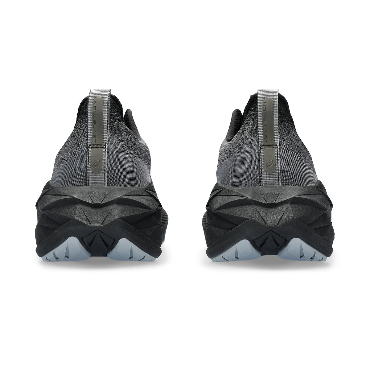 Asics Novablast 4 Black/Graphite Grey