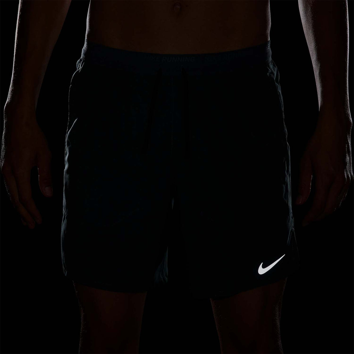 Nike Dri-FIT Stride 2 in 1 7in Pantaloncini Vintage Green/Bicoastal/Reflective Silver