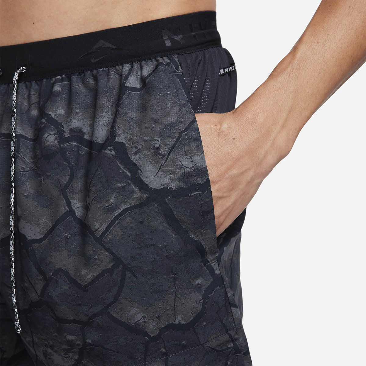 Nike Dri-FIT Stride 7in Pantaloncini Black/Reflective Silver